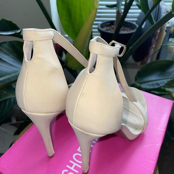 Cream classic sandal - Picture 7 of 9